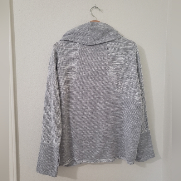 Women's Calvin Klein Performance Tunic - Picture 2 of 6